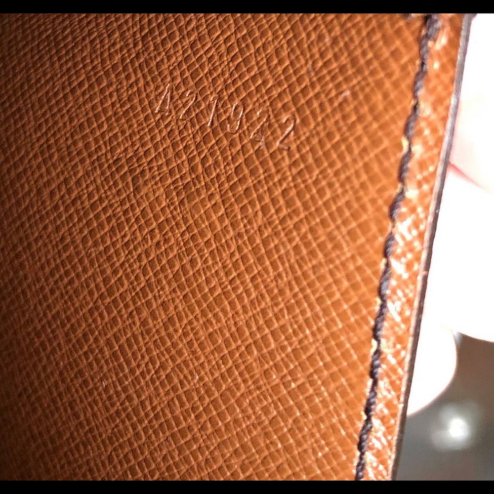 Authentic Louis Vuitton Monceau crossbody handbag - Picture 7 of 8